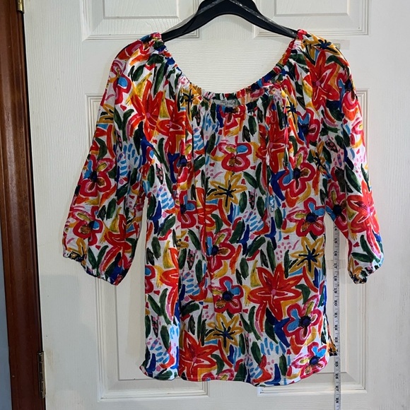 Linen blend by Hester& Orchard-L-bright floral, 3/4 sleeve,split hem, top/blouse - Picture 1 of 12